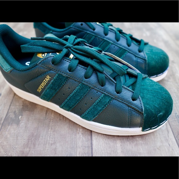 green velvet adidas shoes